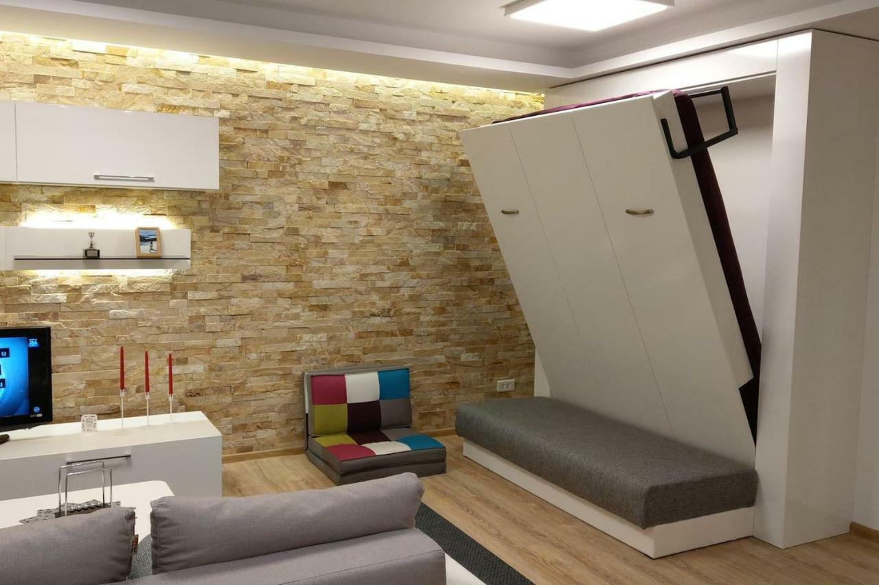 Studio 10 بوستين المظهر الخارجي الصورة